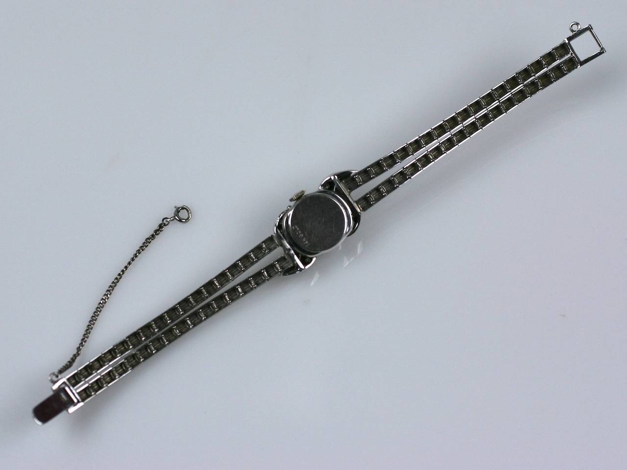 Montre-bracelet Benkin pour femme en or blanc et diamants Pour femmes en vente