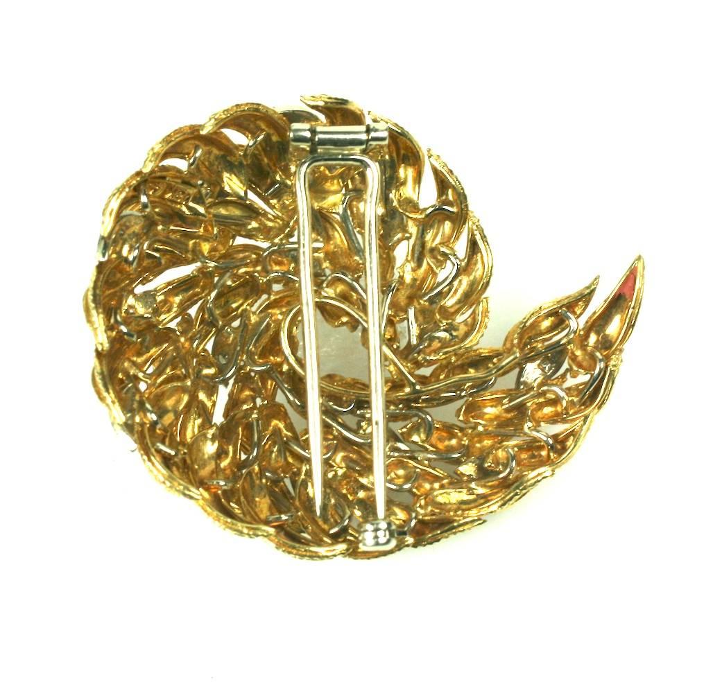 Brilliant Cut Diamond Gold Swirled Leaf Clip For Sale