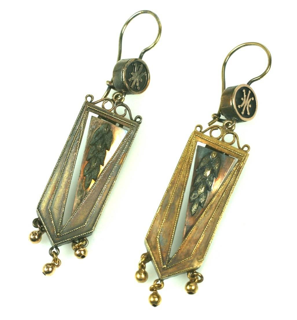 Articulated Victorian Gold Wheat Earrings In Excellent Condition For Sale In Riverdale, NY