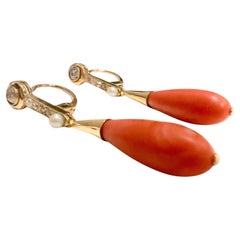 Art Deco 1930-1935 0.80 carats Diamond, Pearl, and Coral Gold  Earrings
