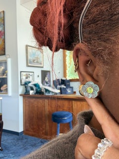 Pendientes de botón «Aquamarine Island Flower» de Sophie Joanne, en oro amarillo de 18 quilates con aguamarina