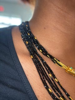 Collier Gurhan à 7 rangs en or jaune 24 carats et spinelle noir – Bijoux de luxe