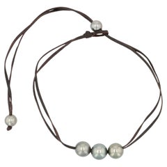 Jhaña Pearl Trinity Tahitian Pearl & Leather Necklace – Raw Elegance