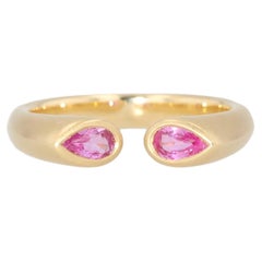 Kimberly Collins 18K Yellow Gold Pear-Shaped Pink Sapphire Hug Ring