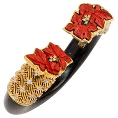 Bracciale rigido Lotus Arts de Vivre in oro giallo 18 carati, legno nero e lacca cinese al cinabro