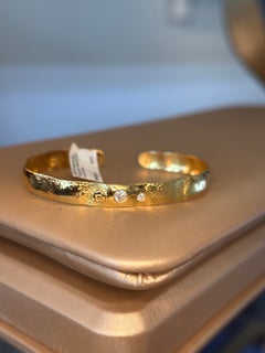 Misani 18K Yellow Hammered Gold Cuff Bracelet with Six Diamonds