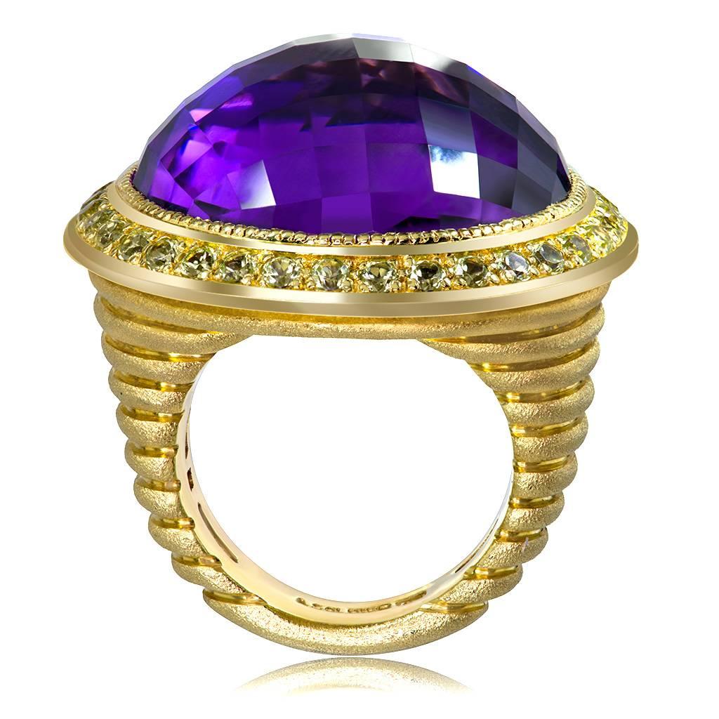 Alex Soldier 40 ct Amethyst Peridot Yellow Gold Textured Ring One Of A Kind In New Condition In New York, NY