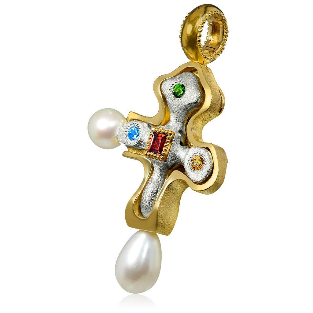 Alex Soldier Cross: made in silver with 24 karat yellow gold and platinum infusion (deep plating) with garnet (0.5), Topaz (0.11 ct), Citrine (0.13 ct) and Freshwater pearls. Handmade in NYC, it features open bail that can easily be snapped on a