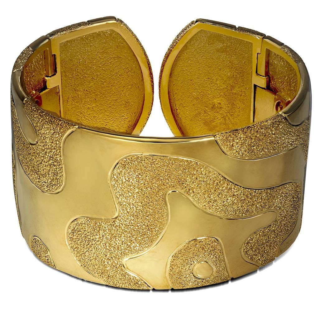  Sterling Silver Yellow Gold Hinged Textured Cuff Bracelet One of a kind In New Condition In New York, NY