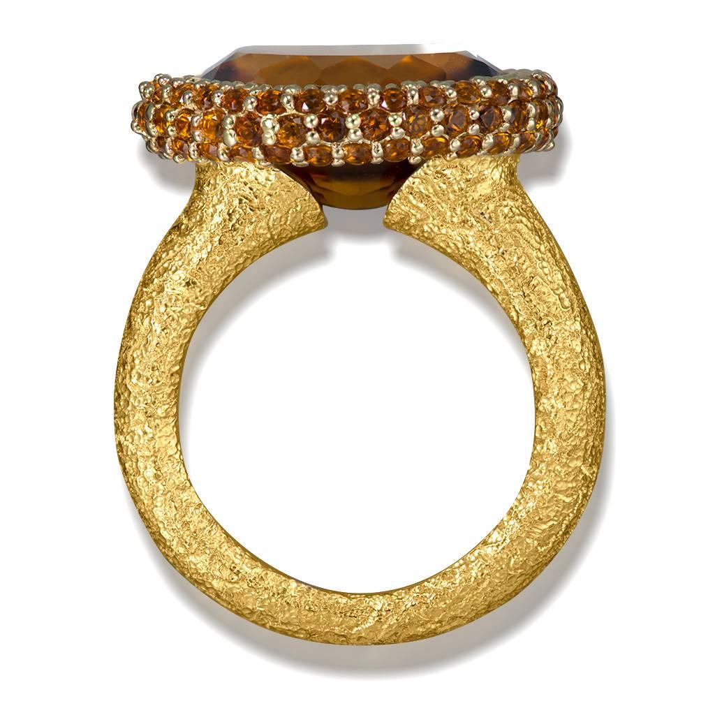 Madeira Citrine Yellow Gold Textured Cocktail Ring One of a Kind In New Condition In New York, NY