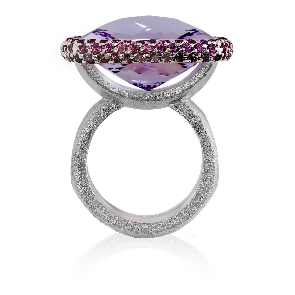 Rose De France Amethyst Garnet White Gold Ring One of a Kind In New Condition In New York, NY