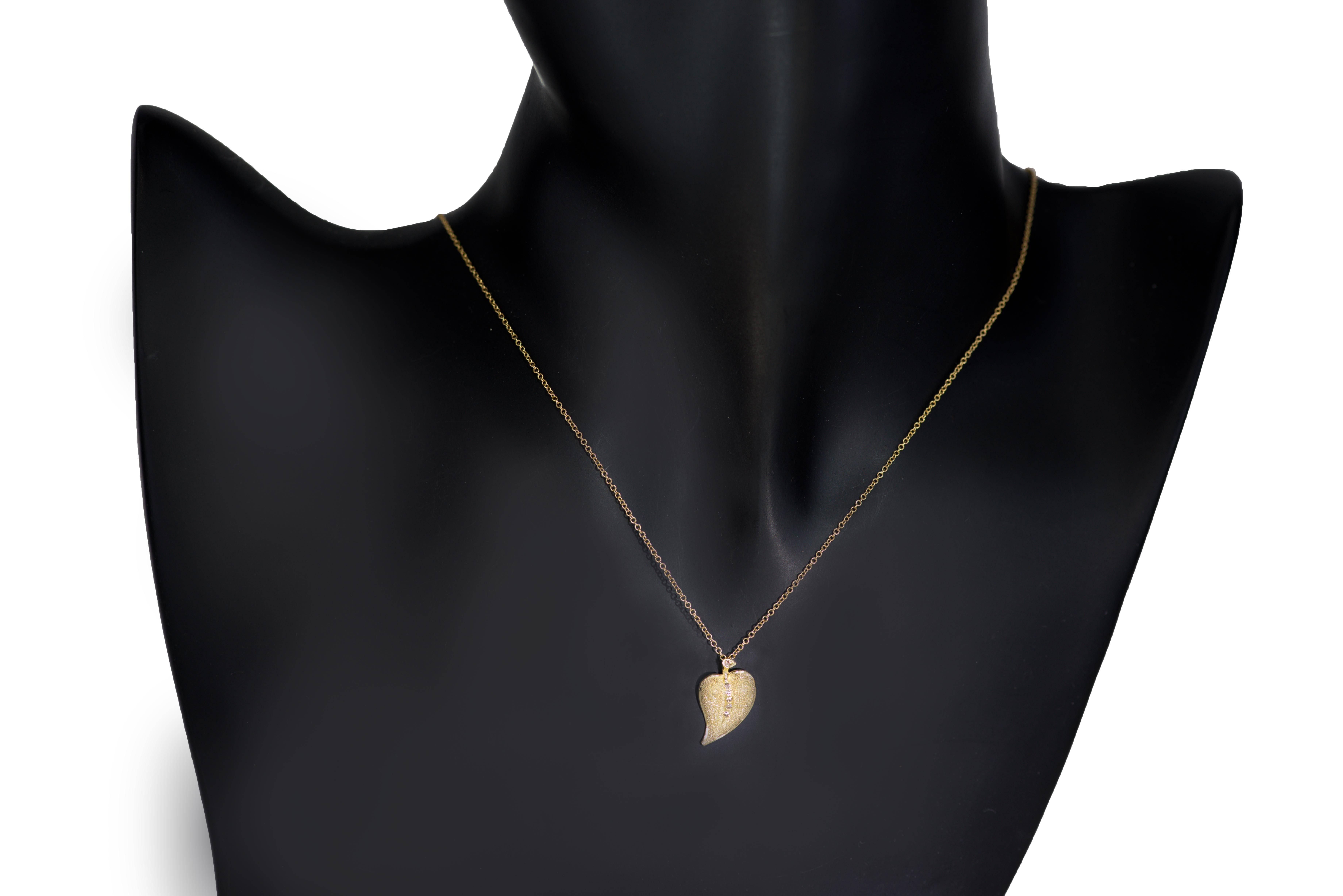 Alex Soldier Diamond Yellow Gold Textured Leaf Pendant Necklace On Gold Chain In New Condition In New York, NY
