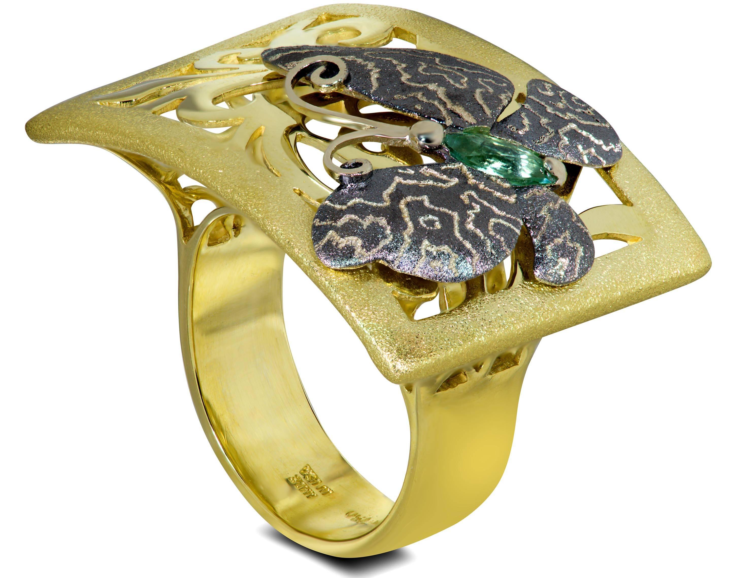Alex Soldier's Butterfly collection is dedicated to celebration of life. Butterflies remind us to enjoy the moment and embrace change. Made in 18 karat yellow gold with green tourmaline (0.25 ct), this lovely butterfly ring is finished with Alex