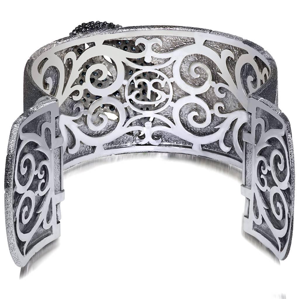 Spinel Sterling Silver Platinum Textured Hinged Cuff Bracelet One of a Kind In New Condition In New York, NY