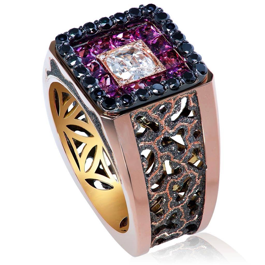 Round Cut Diamond Garnet Gold Men's Textured Ring One of a Kind