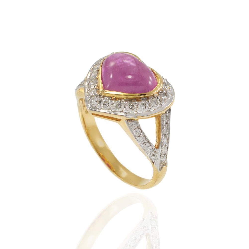 Bague en or jaune 18KT certifiée AIG avec cœur en rubis de Birmanie et diamants Pour femmes en vente
