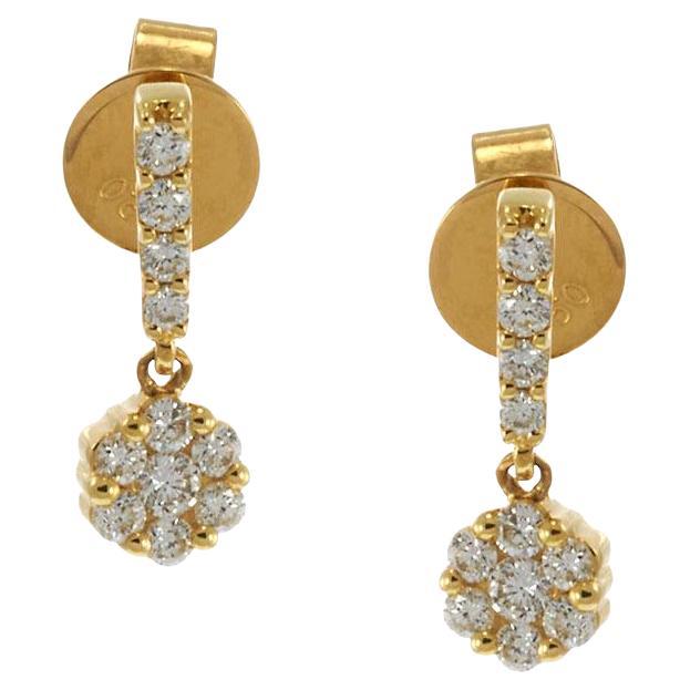 Boucles d'oreilles pendantes en or jaune 18KT avec diamants et grappes de fleurs en vente