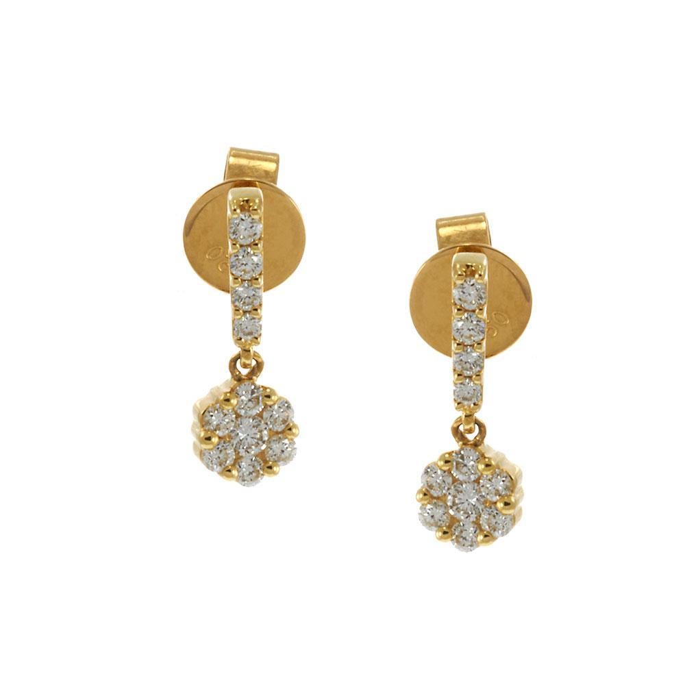 Taille ronde Boucles d'oreilles pendantes en or jaune 18KT avec diamants et grappes de fleurs en vente
