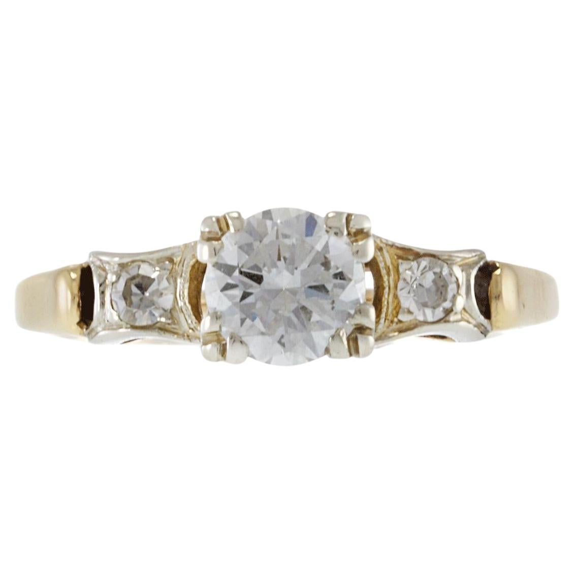 Art Deco 14KT Two-Tone Gold Old European Cut Three Stone Diamond Ring (bague à trois pierres en or bicolore)