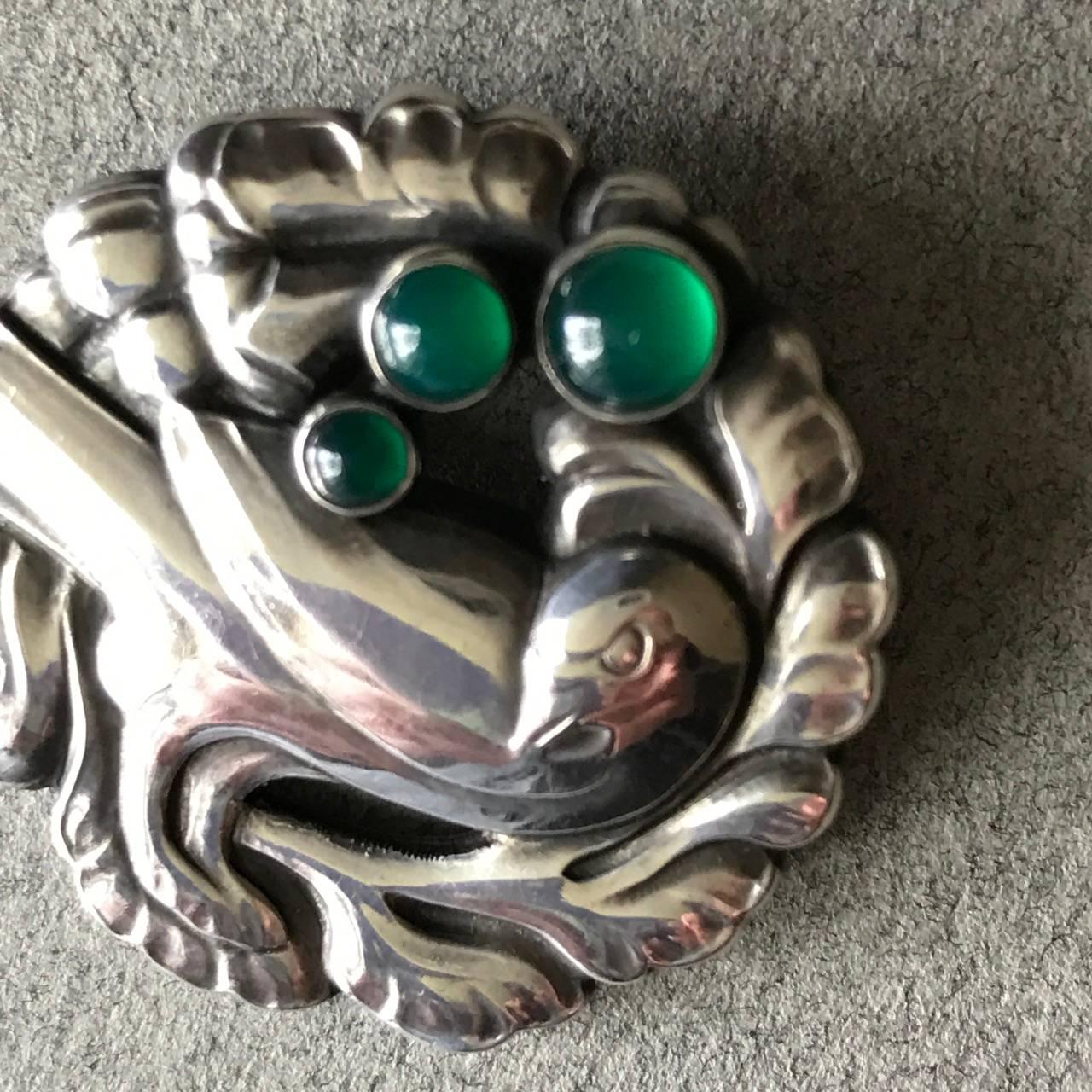 Art Nouveau Georg Jensen Dove Brooch No 134  with Green Agate by Kristian Mohl-Hansen For Sale