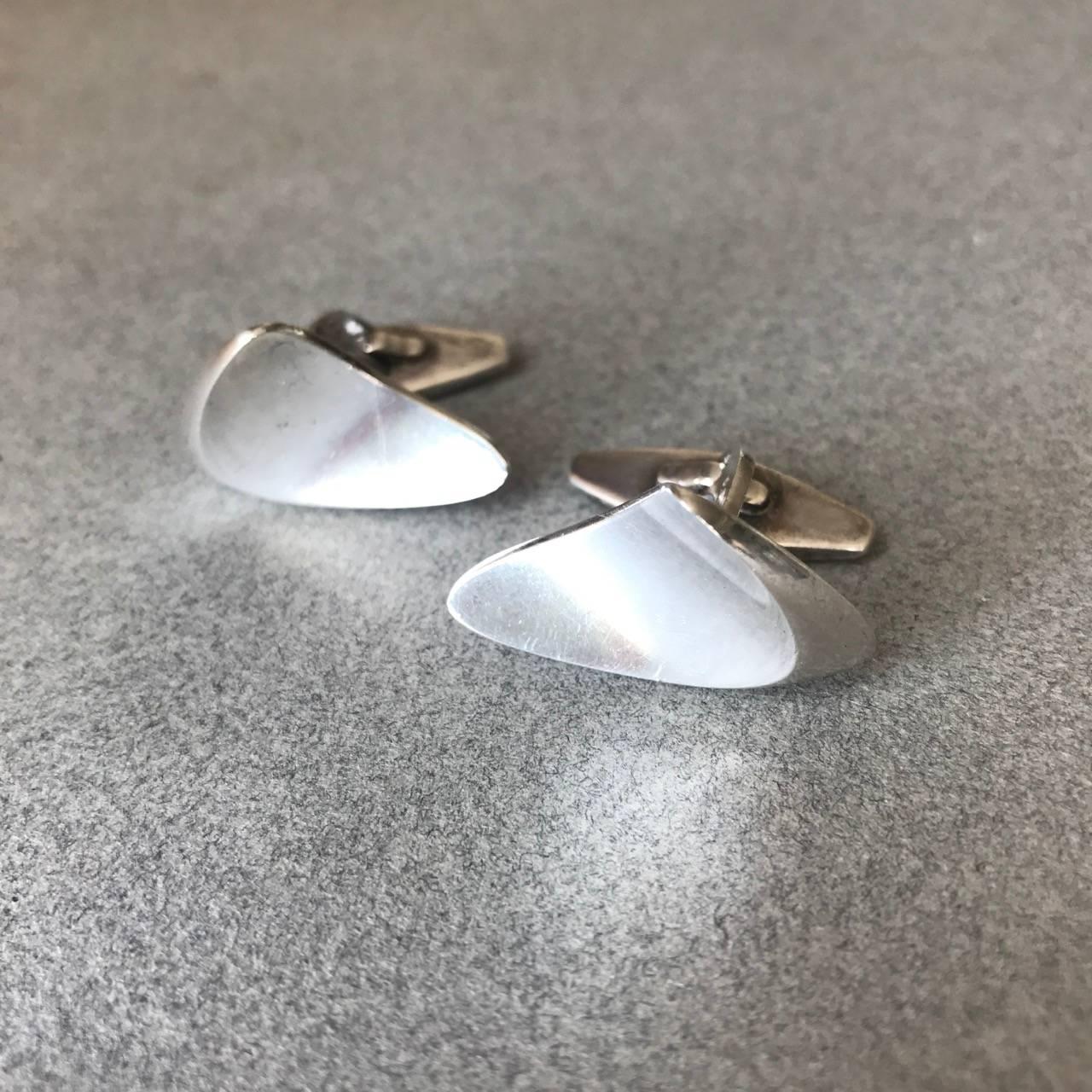 Georg Jensen Sterling Silver Cufflinks No 88 by Henning Koppel

Wonderfully sculptural design. Elegant and dimensional.


Complimentary gift box and FREE shipping included.

About the designer:
Henning Koppel (1918-1981) was educated as a sculptor