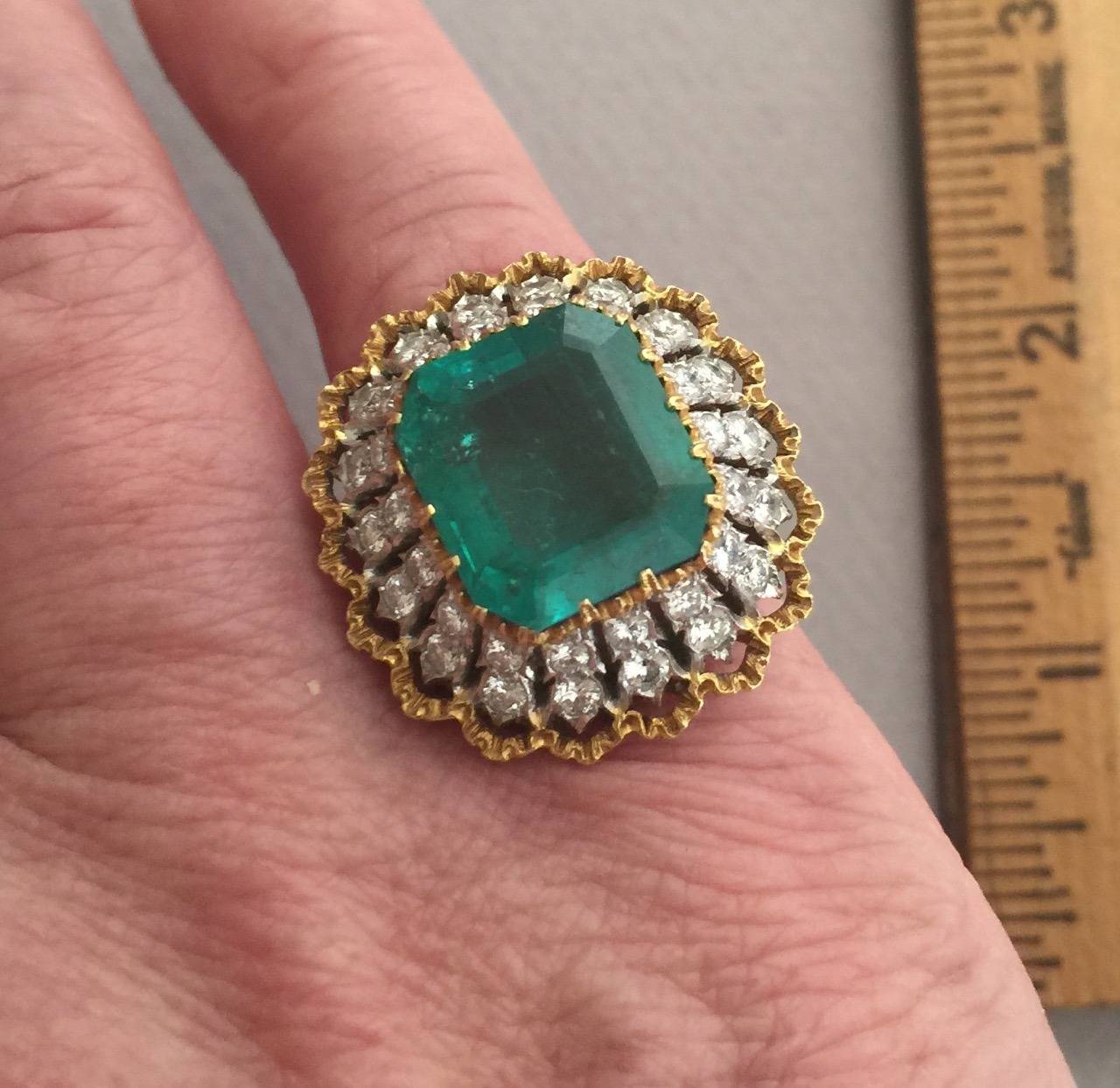 Buccellati Emerald Diamond 18KT Gold Cocktail Ring In Excellent Condition For Sale In San Francisco, CA
