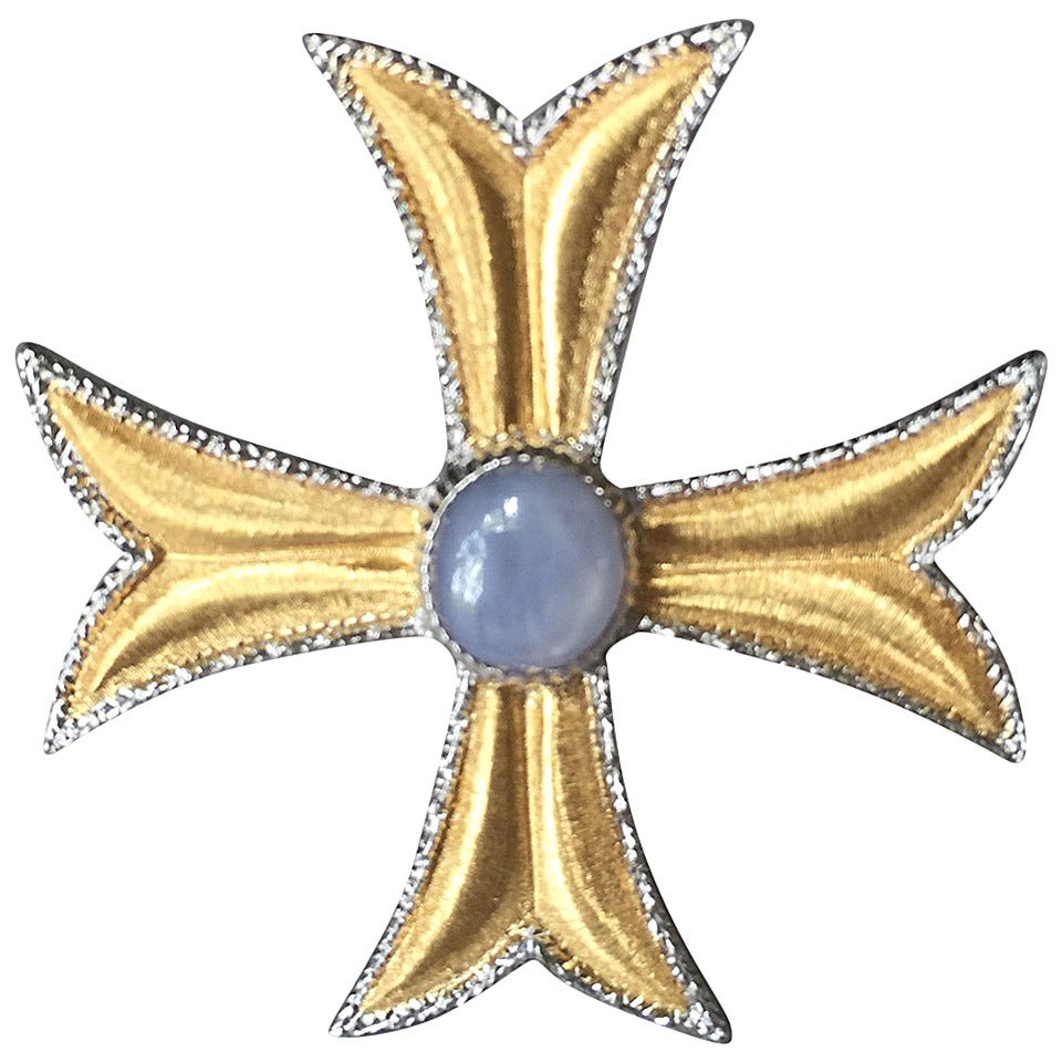 Buccellati Star Sapphire Gold Maltese Cross Brooch