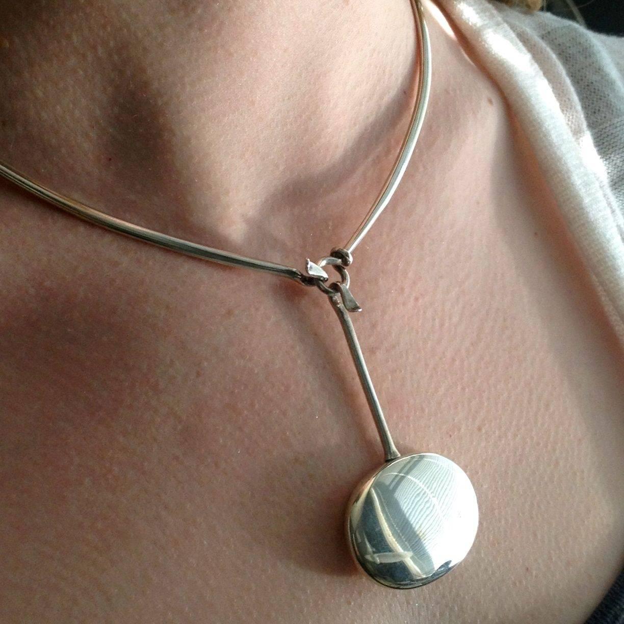 Georg Jensen V, Torun Sterling Silver Pendant No. 304 with No. 174 Neck Ring In Excellent Condition For Sale In San Francisco, CA