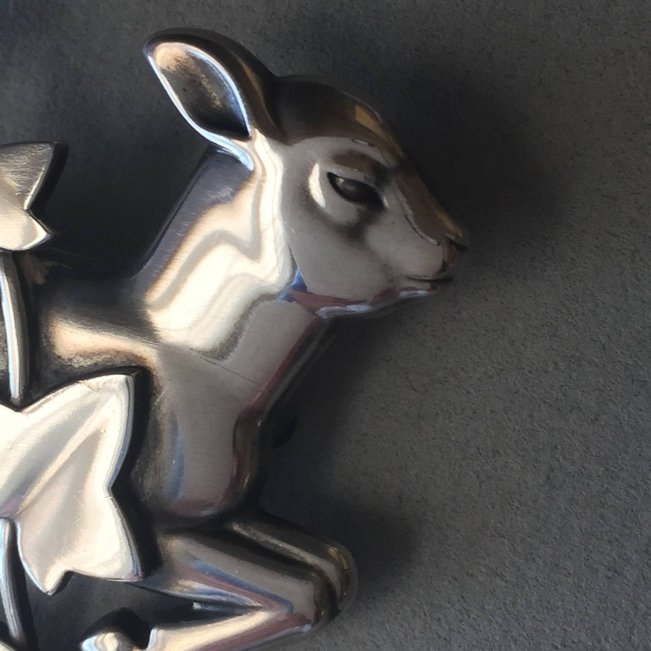 Georg Jensen Sterling Silver Lamb and Ivy Brooch No 311 by Arno Malinowski

Highly sought-after design, rarely seen. Beautiful, original condition.

Dimensions: 2