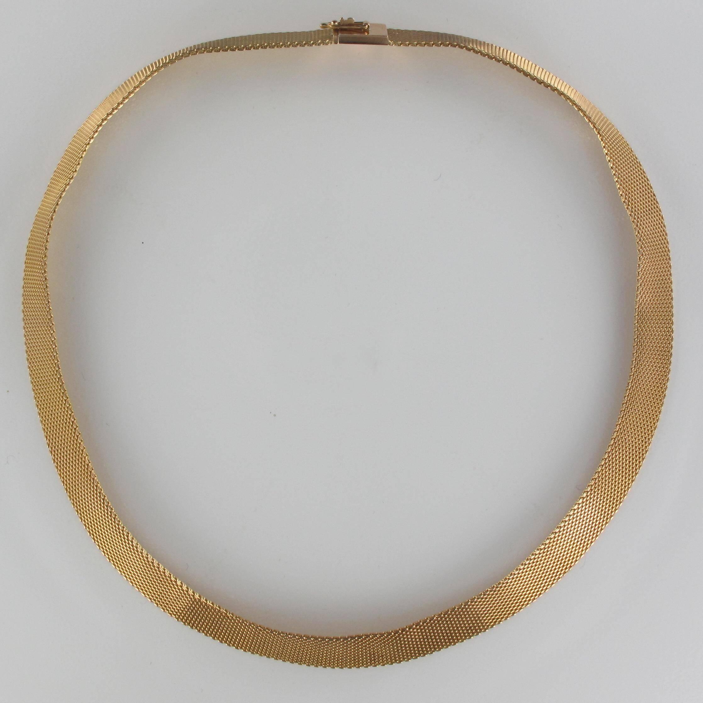 1960s Flat Yellow Gold Necklace In New Condition In Poitiers, FR