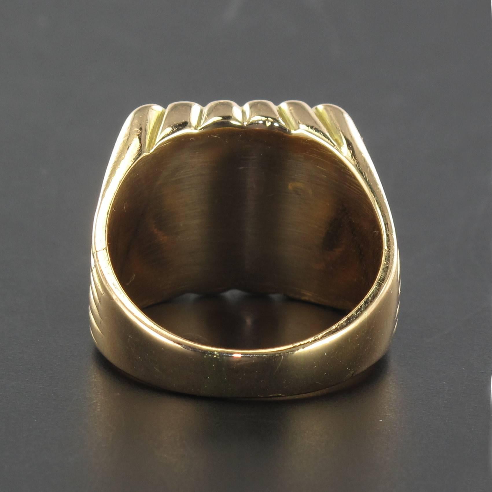 Men's 1960s Chrysoprase Gold Man's Signet Ring