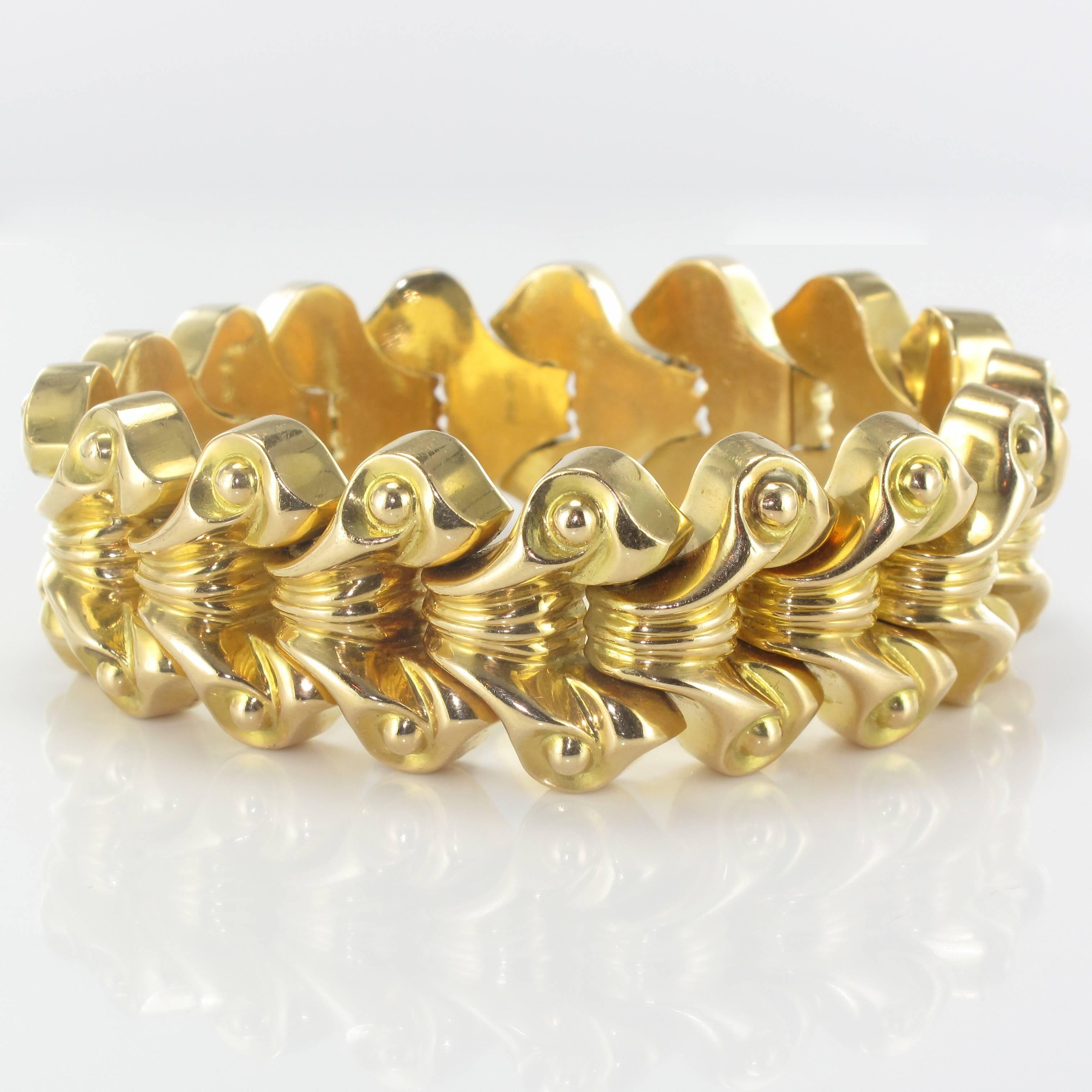 Bracelet Tank en or des annes 1940 en vente 9