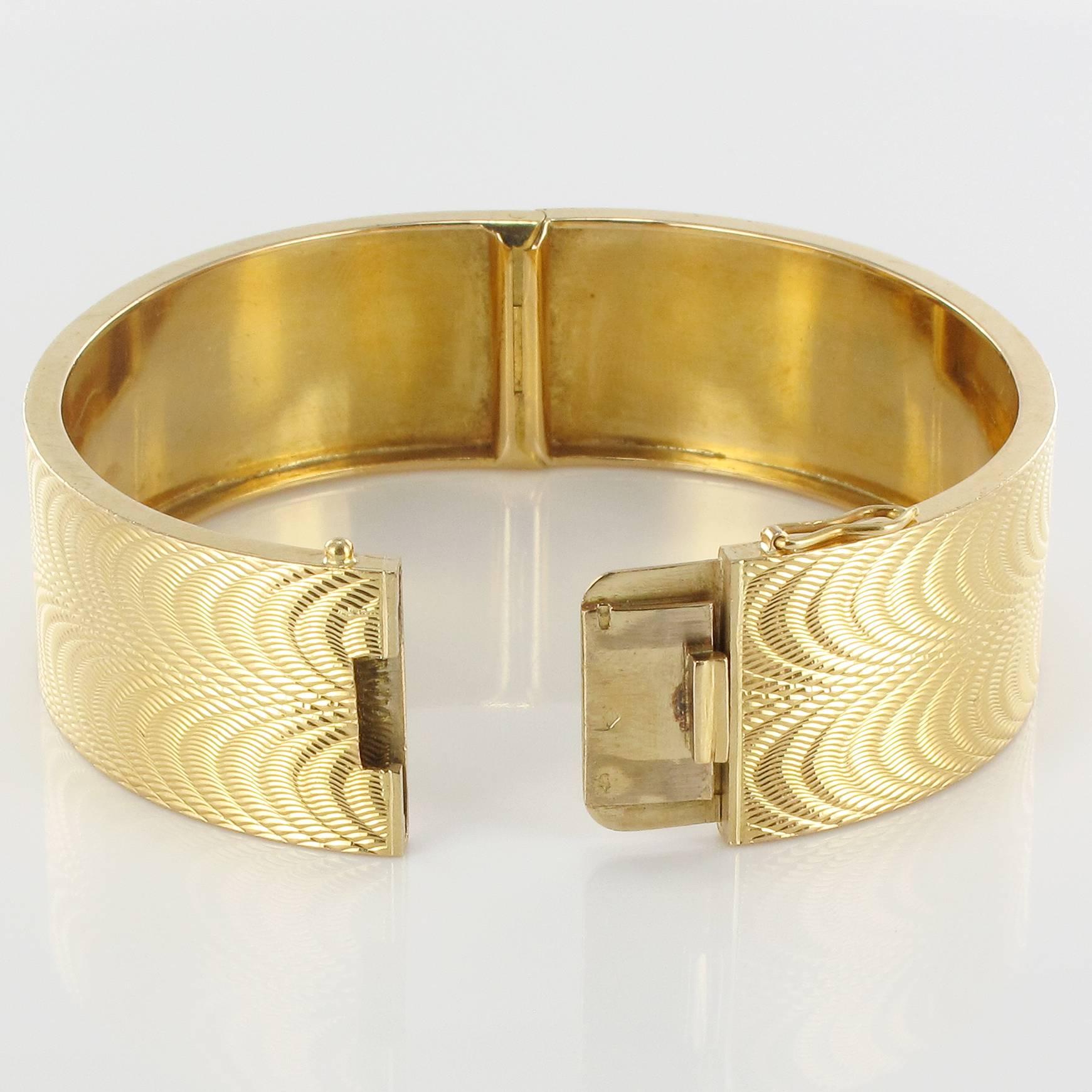 Retro 1950s French Moire Engraved Gold Bangle Bracelet 