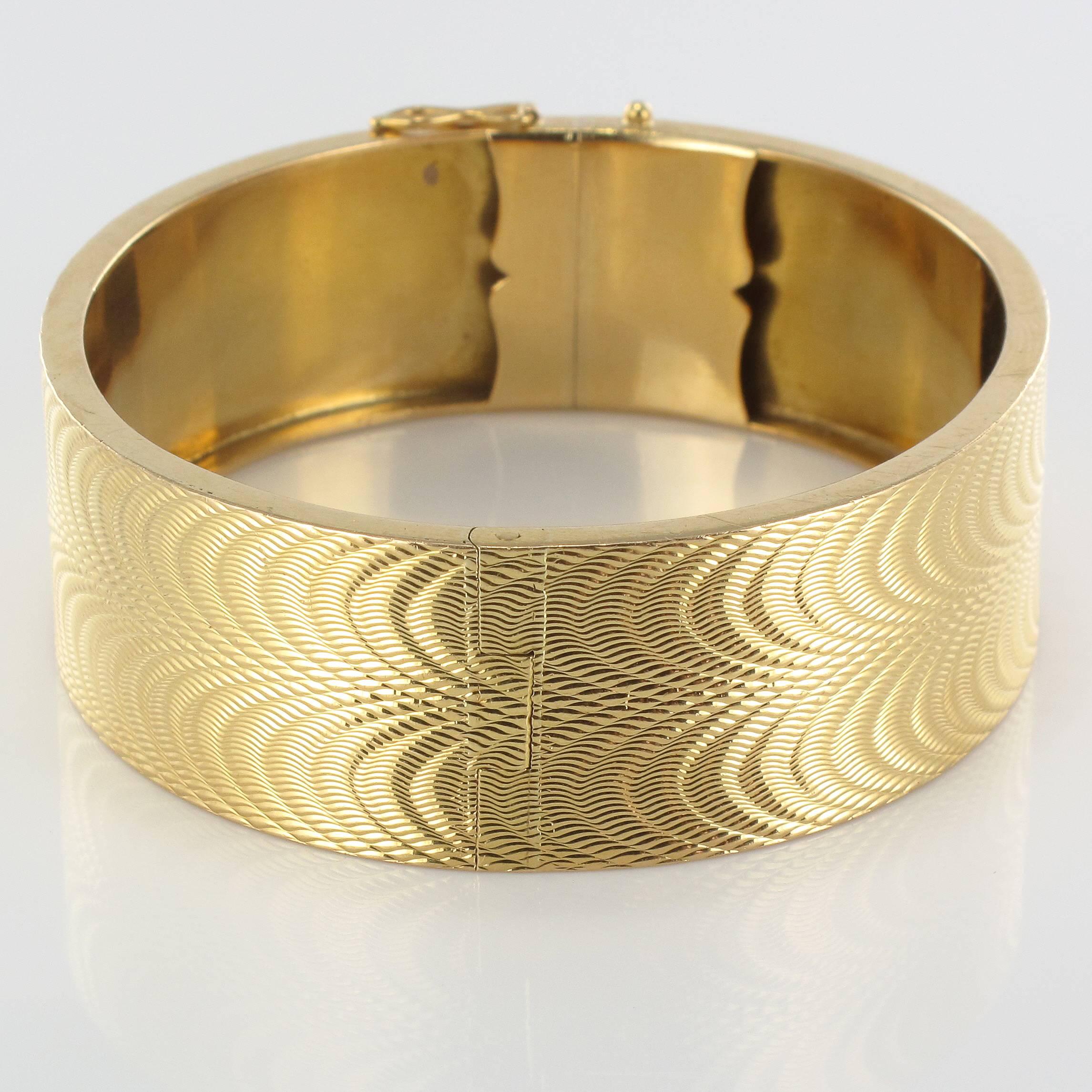 Women's 1950s French Moire Engraved Gold Bangle Bracelet 