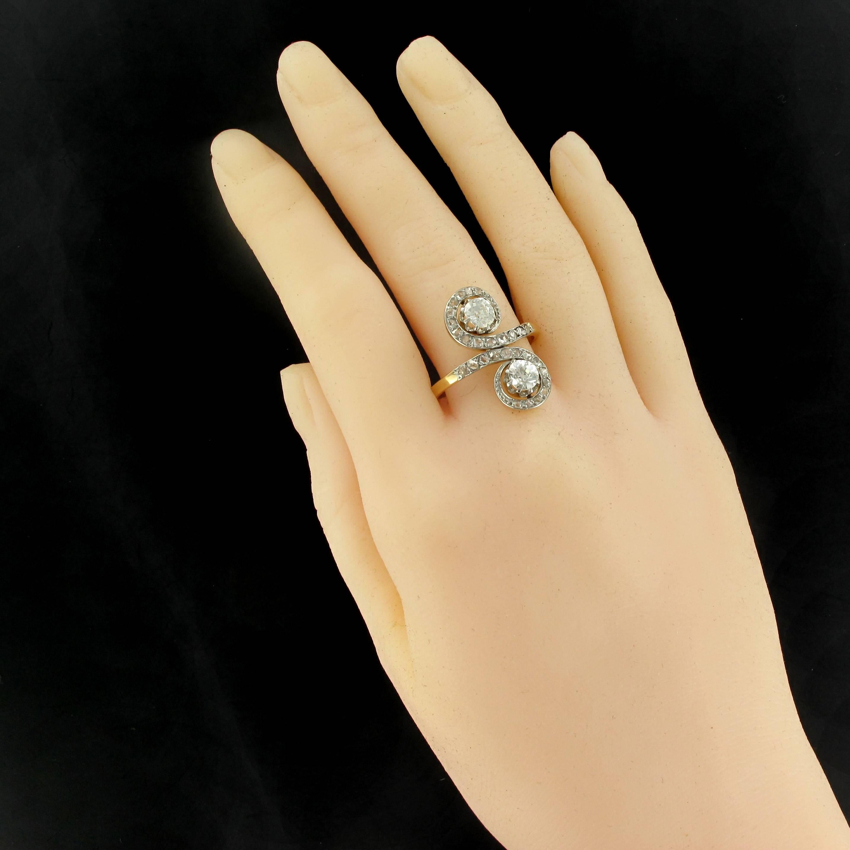 1900er Jahre Französischer antiker Diamant-Ring Toi et Moi im Zustand „Hervorragend“ in Poitiers, FR