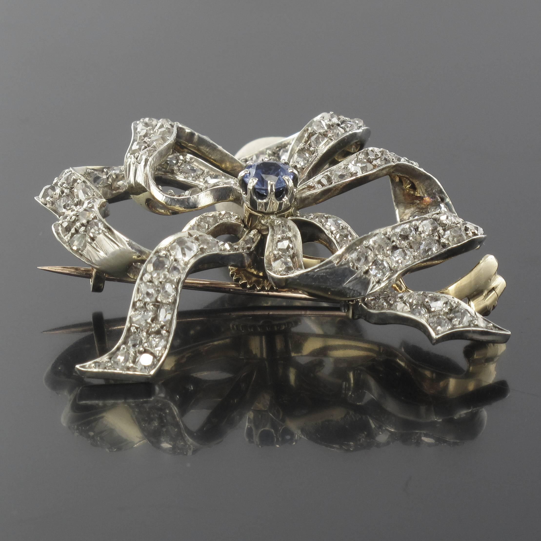 Pair of Antique Sapphire Diamond Brooches  In New Condition In Poitiers, FR