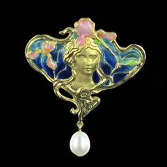 Superb Modern Enamel Pearl Gold Fleur de Lis Fan Shaped Brooch Pendant