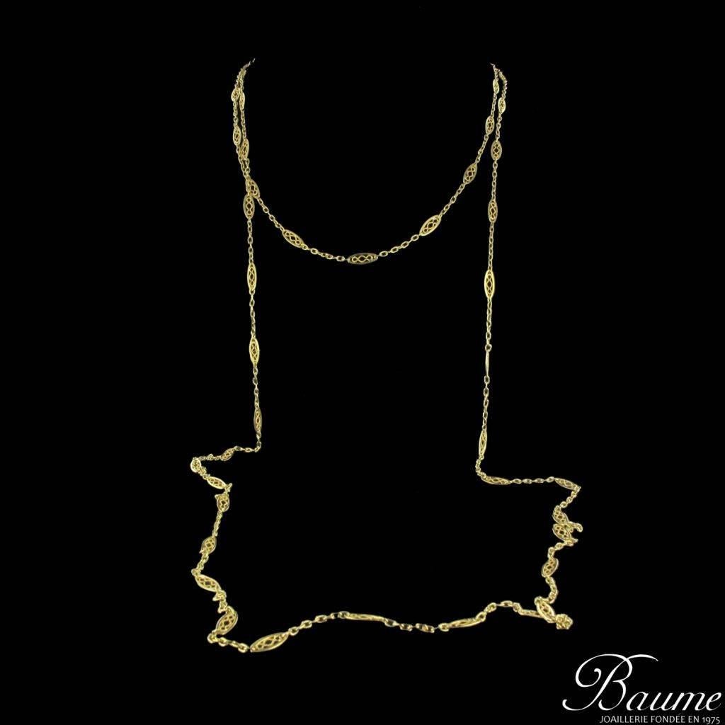 Women's French 1930s Art Deco 18 Karat Yellow Gold Long Necklace