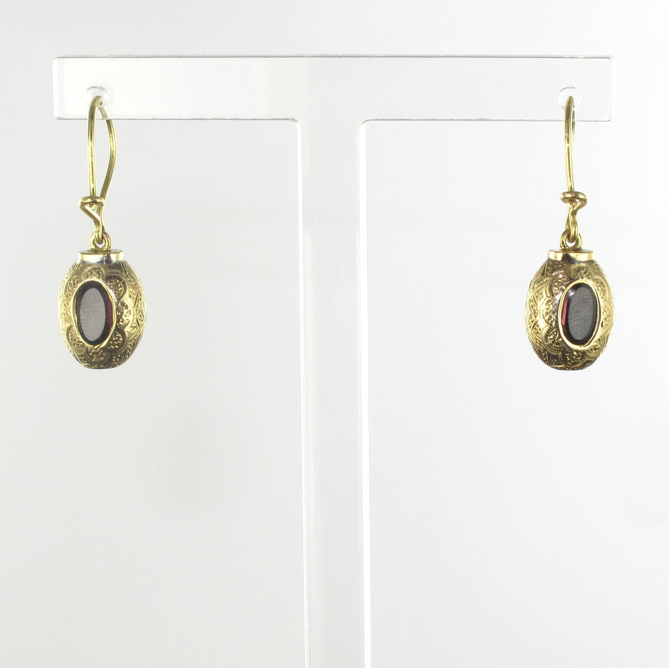 Women's French 1900s Gold and Garnet Dangle Earrings 