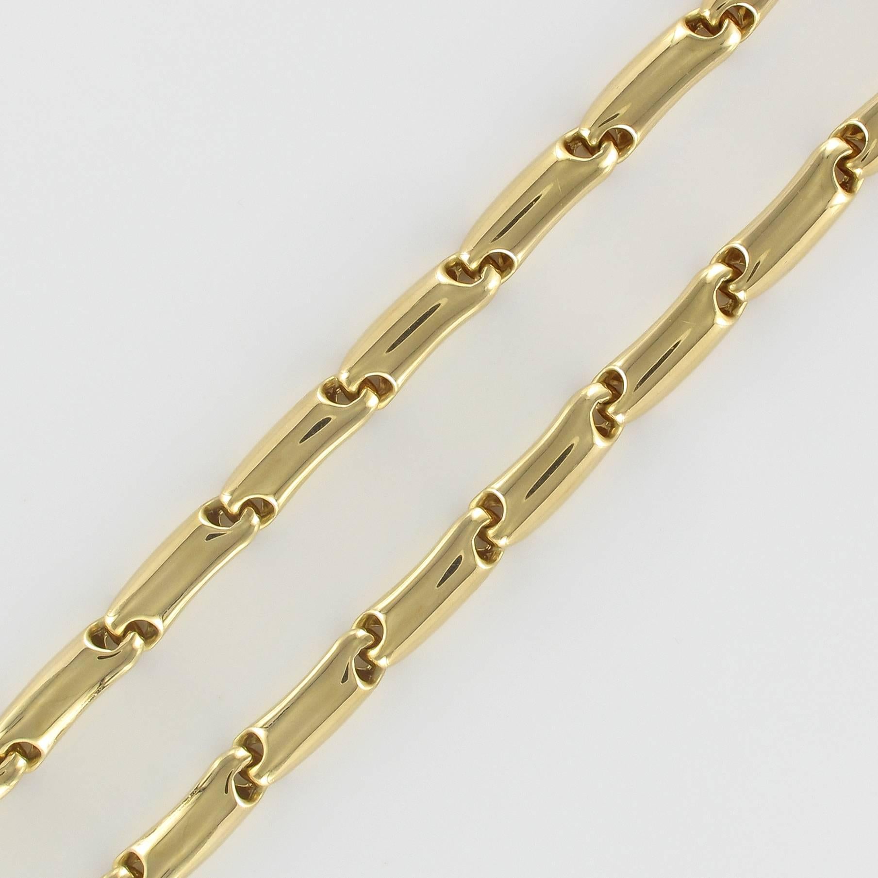 Large Yellow Gold Link Necklace For Sale 4