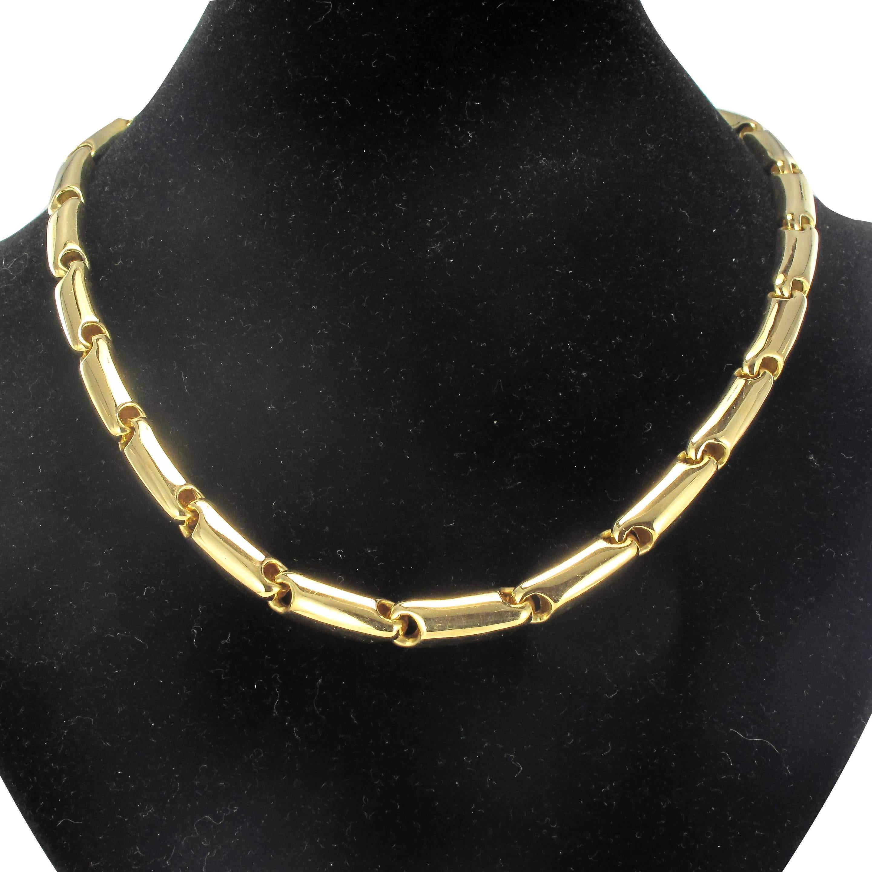 Large Yellow Gold Link Necklace For Sale 3