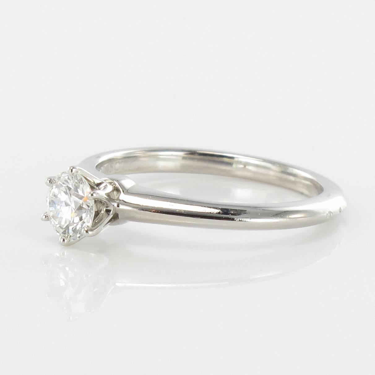 Modern Tiffany 0.45 carat F.VVS2 Diamond Certified Platinium Solitaire Ring