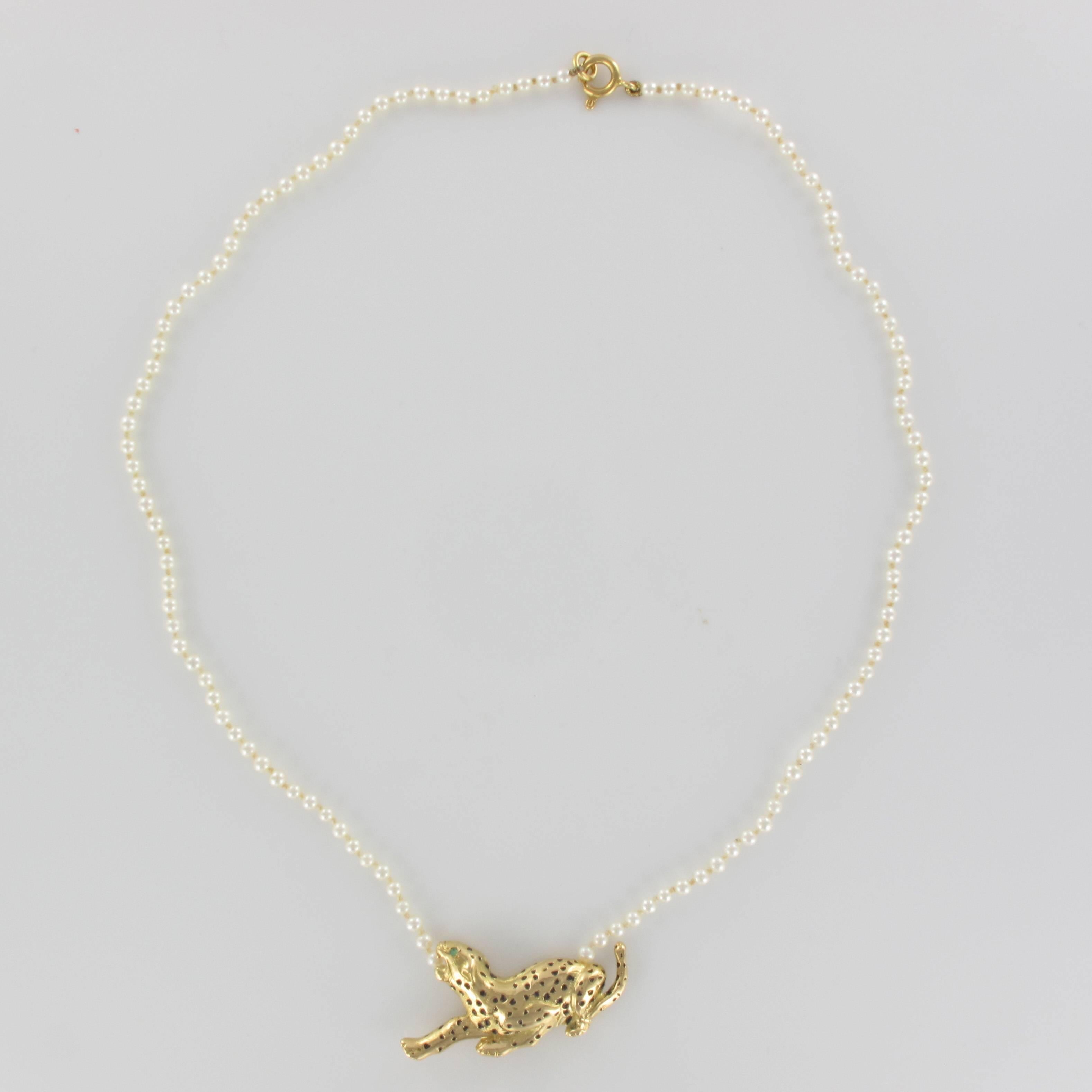 Pearl Necklace and Enamel Gold Panther Motif In Excellent Condition In Poitiers, FR