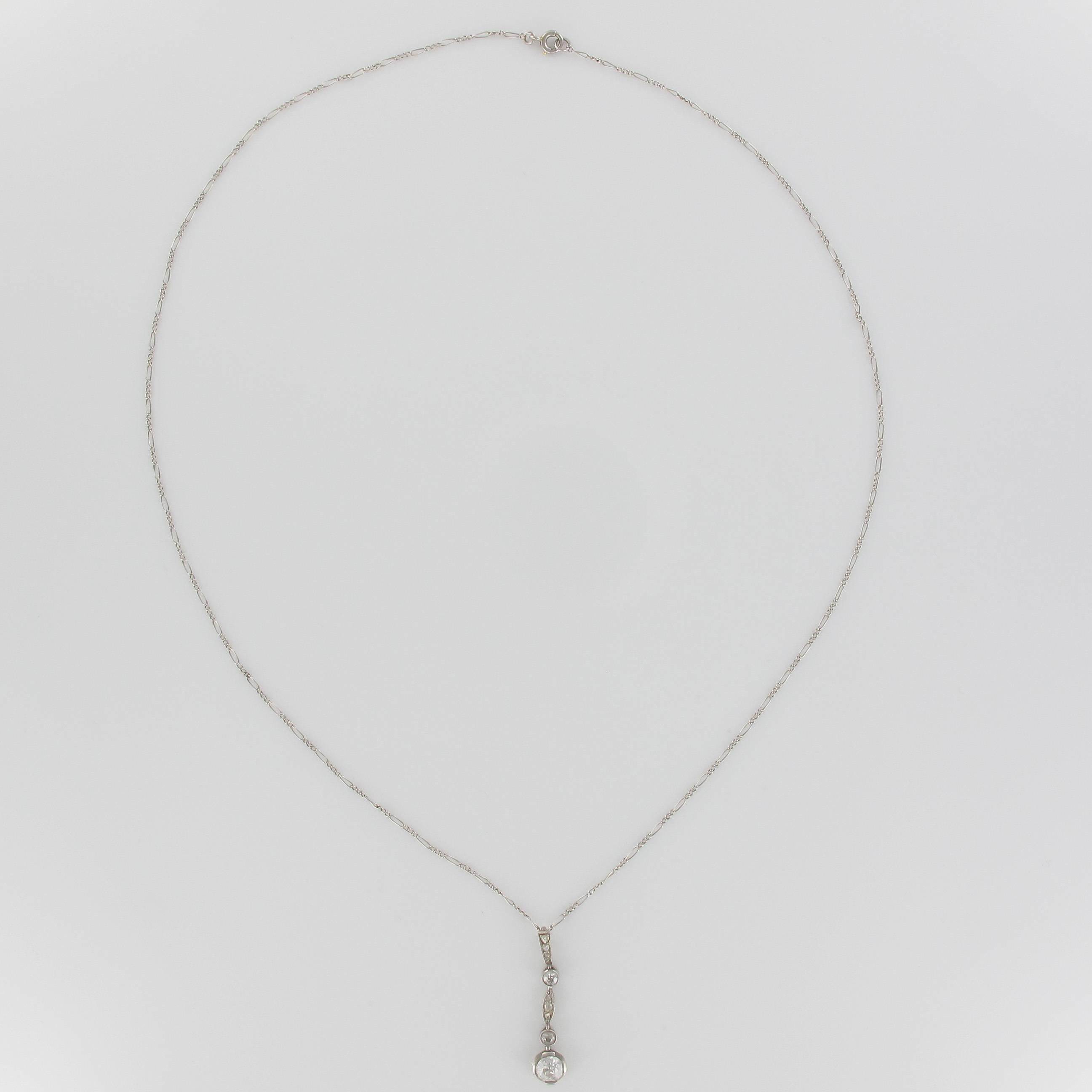 French Art Deco Platinium White Gold Diamond Pendant Necklace In New Condition In Poitiers, FR