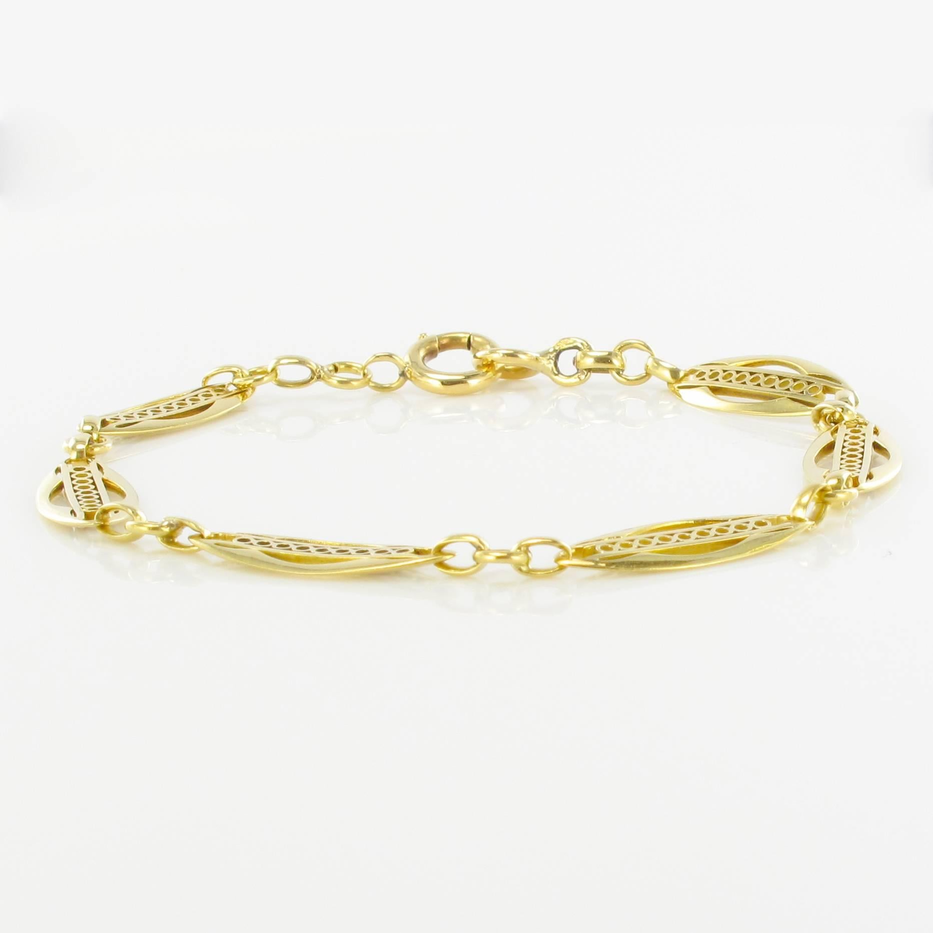 Women's 1900s French Belle Époque 18 Carat Yellow Gold Link Chain Bracelet
