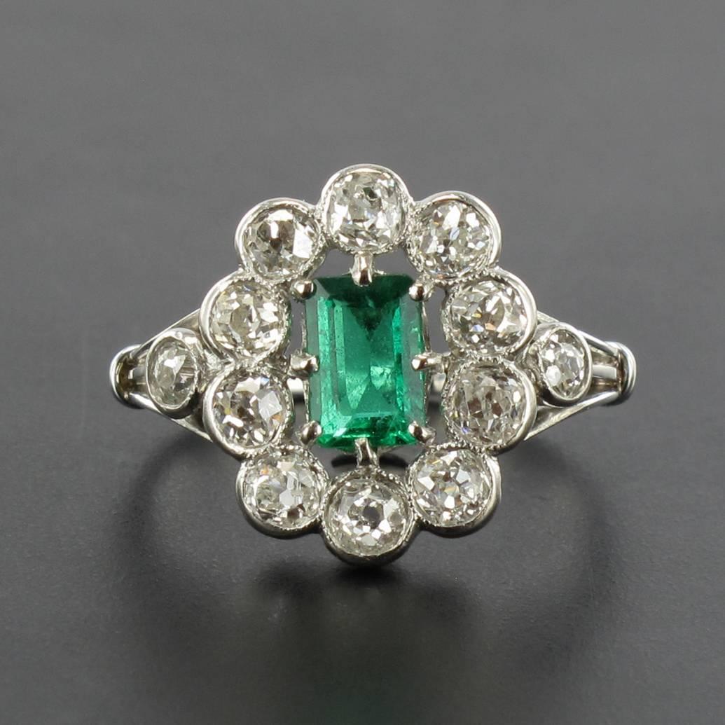 Women's French 1900s Emerald Diamond 18 Carat White Gold Cluster Ring