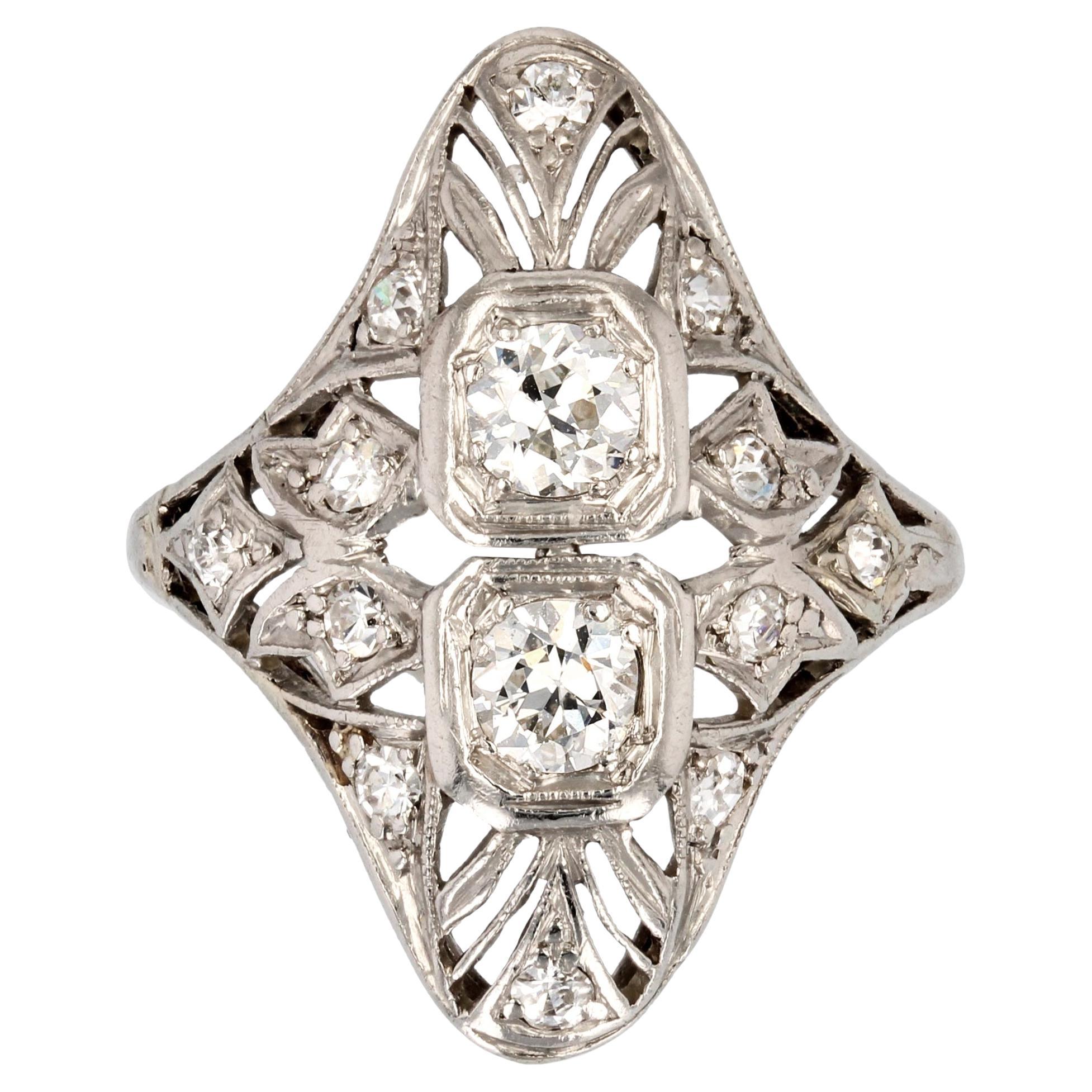 Bague en platine ajourée Art déco 1930 avec diamants