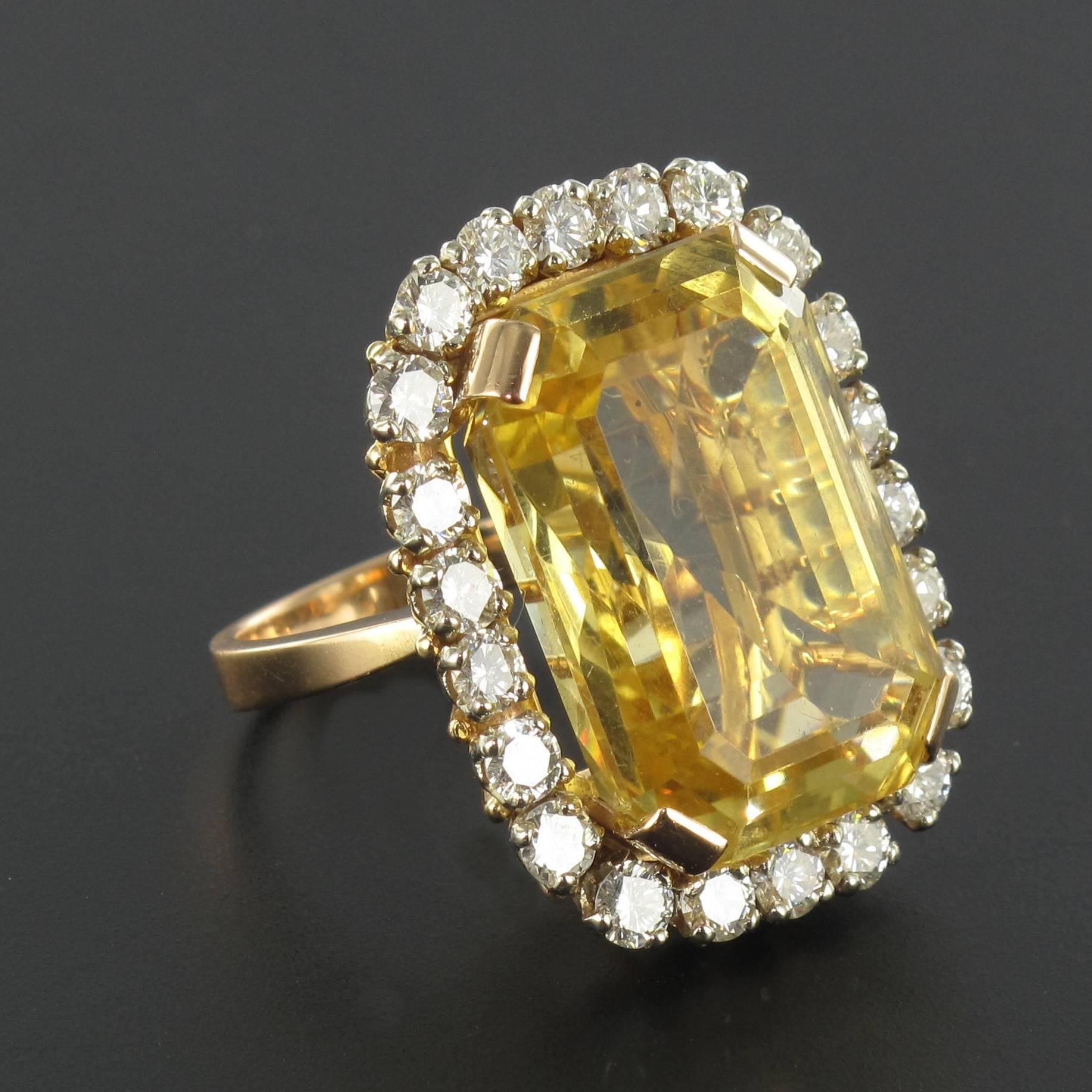 Women's 1960s 22.85 Carat Citrine 2.65 Carat Diamond 18 Carat Gold Ring