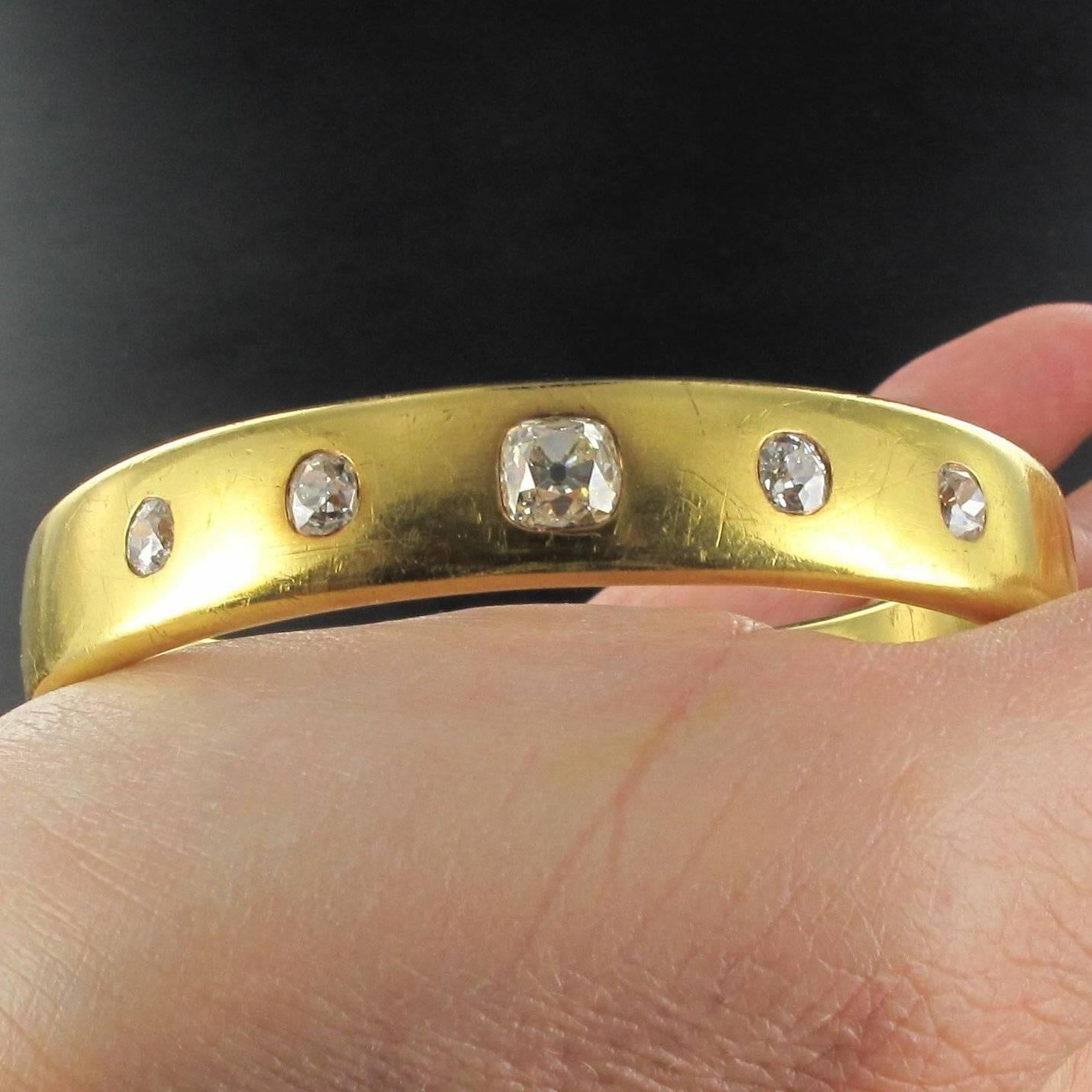 French 1st Half of 19th Century 3.45 Carat Diamond Gold Bangle Bracelet 7