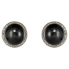 Clous d'oreilles en or jaune 18 carats et platine avec hématite et diamants, XXe siècle